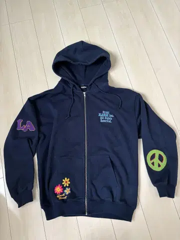 XLARGE 네이비 후드티 M 사이즈 꽃무늬 자수