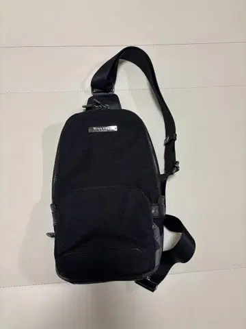 BLACK LABEL CRESTBRIDGE 바디백