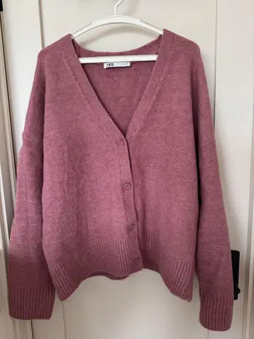ZARA 핑크 V넥 가디건 L