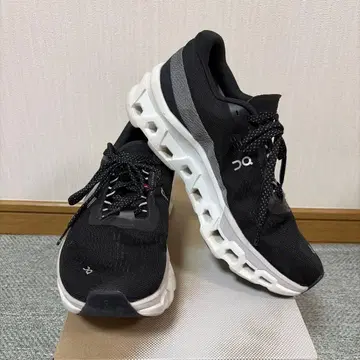 On 클라우드몬스터 2 여성용 러닝화 블랙