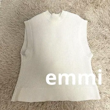 emmi 니트 베스트 아이보리