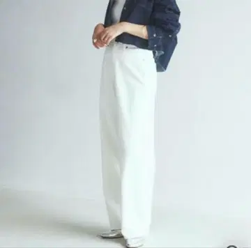 YANUK 화이트 데님 joan