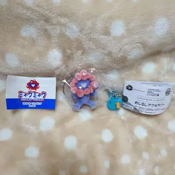 미야쿠미야쿠 피규어와 카모하치 이코쨩 참 세트