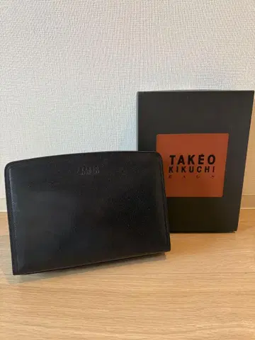 TAKEO KIKUCHI 소가죽 블랙 클러치백