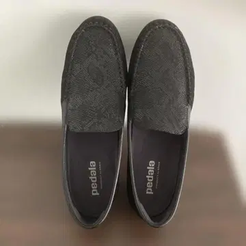 페달라 새상품급 24EE