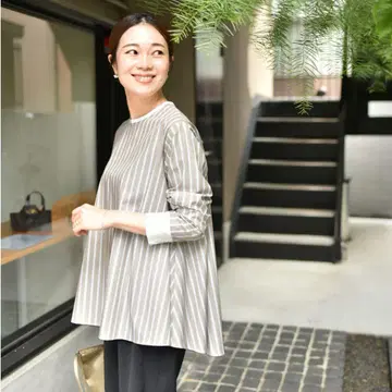 OURHOME 구김이 잘 가지 않는 반슈 직물 플레어 블라우스 베이지