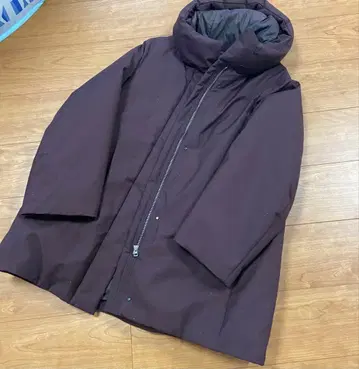 유니클로 하이브리드 다운 코트
