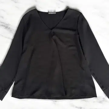 theory luxe 블랙 V넥 긴팔 블라우스 플레어