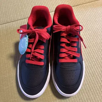 PUMA 스니커즈 블랙/레드 25.5cm