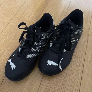 PUMA 축구화 블랙 19cm