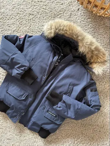 Canada Goose 남성용 후드 부착 다운 자켓