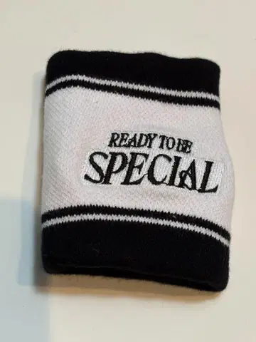 TWICE ready to be Special 리스트 밴드