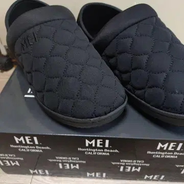 MEI 블랙 슬립온