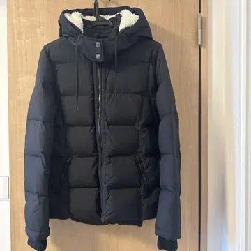 AMERICAN EAGLE OUTFITTERS 다운 자켓 M 사이즈