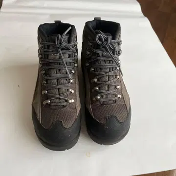 미즈노 등산화 그레이 25cm