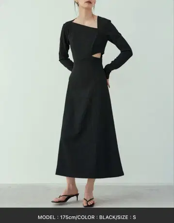 블랙 컷 아웃 맥시 드레스 S 사이즈