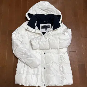 [ 새상품급 ] TommyHilfiger 다운 자켓 화이트