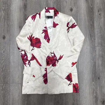 ZARA 꽃무늬 테일러드 자켓