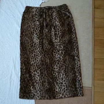레오파드 무늬 롱 스커트 저널 스탠다드 랙 품 좋은