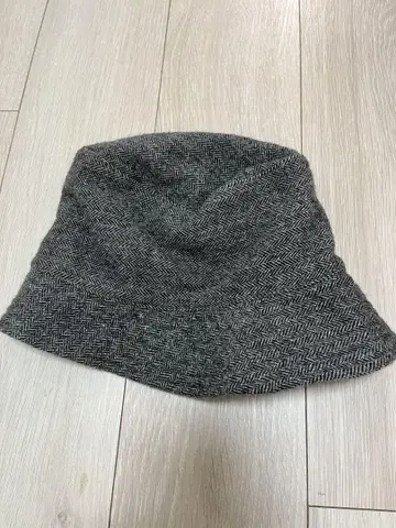 그레이 헤링본 버킷 햇