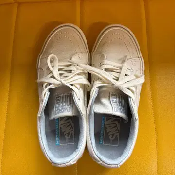 VANS ULTRACUSH 화이트 스니커즈