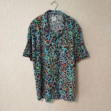 ZARA 레오파드 무늬 오픈 카라 셔츠 멀티 컬러 반팔 L 사이즈