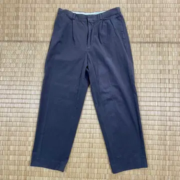 YAECA 치노 턱 테이퍼드 브라운 32