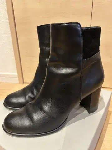 오데뜨 앤 오딜 숏부츠 블랙 24cm