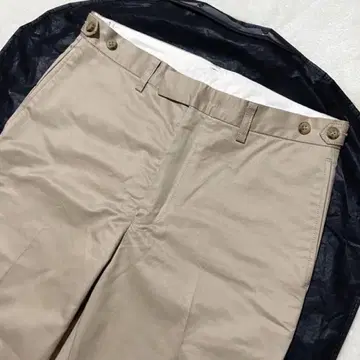 [ 새상품급 ] 빔즈 사이드 조절 신치 벨트 팬츠 베이지 M