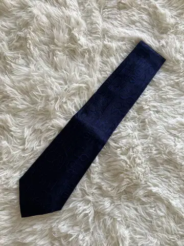 새상품급 Calvin Klein 네이비 로고 넥타이