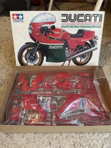 부품 결품 있음 TAMIYA DUCATI 900 Mike Hailwood