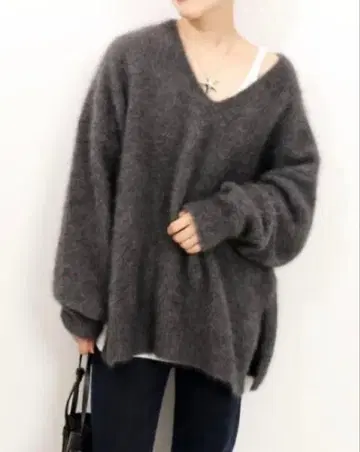 plage 플라주 Fur V 슬릿 풀오버