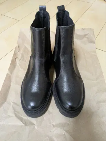 에네스 가죽 사이드 고어 숏부츠 블랙 38 24cm 이탈리아제