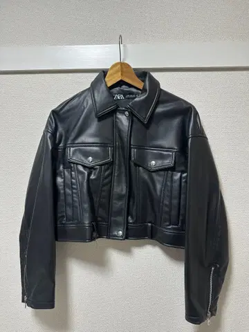 ZARA 블랙 레더 크롭 자켓 XS