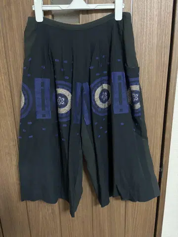 자수 장식 블랙 가우초 팬츠 큐롯 NAVY