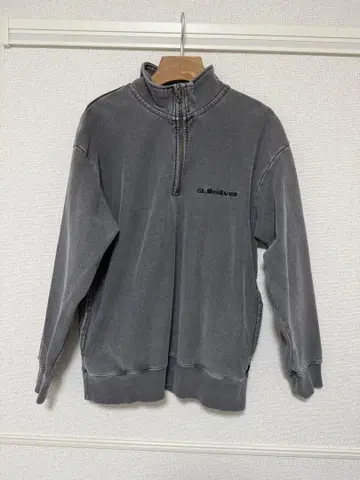 [ 무라사키 스포츠 별주 ] QUIKSILVER 하프 지퍼 흑먹색