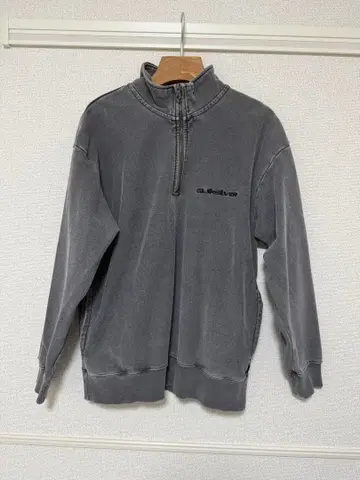 [ 무라사키 스포츠 별주 ] QUIKSILVER 하프 지퍼 흑먹색