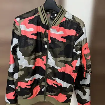 언더아머 카모플라쥬 자켓 SM/PI/CH