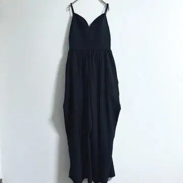 AEWEN MATOPH 나일론 뷔스티에 살로펫 이우엔마트프 블랙