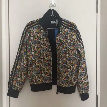 LIBERTY LONDON 플로럴 트랙 탑 M 사이즈