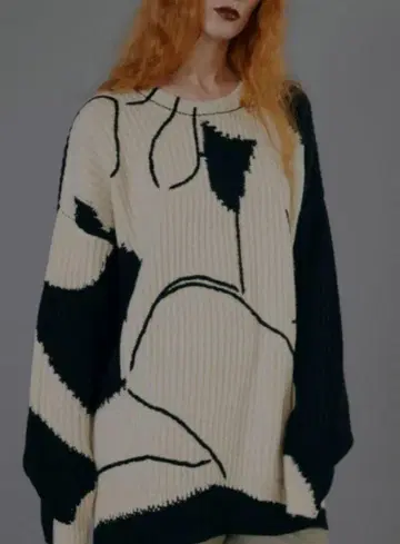 AmeriVINTAGE ABSTRUCT WOMAN PAINT 니트탑