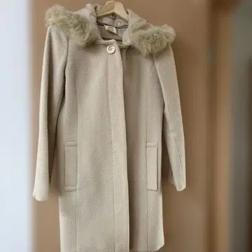 루소크 베이지 후드 코트