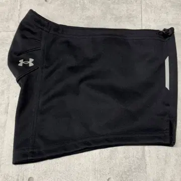 새상품급 UNDER ARMOUR STORM 넥워머 드로 코드 포함