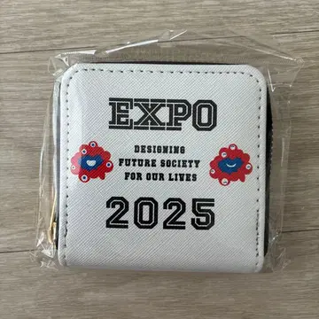 EXPO 2025 공식 라이선스 미야쿠미야쿠 지갑 화이트