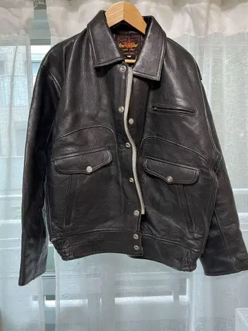 Coyote Star 가죽 자켓 블랙