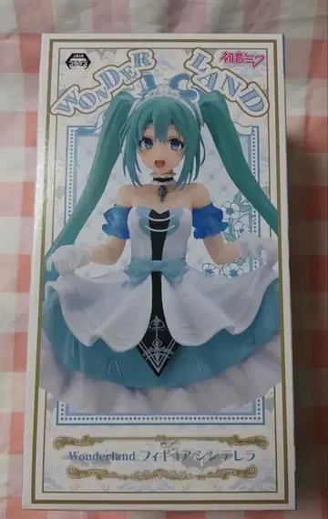 하츠네 미쿠 Wonderland 피규어 신데렐라