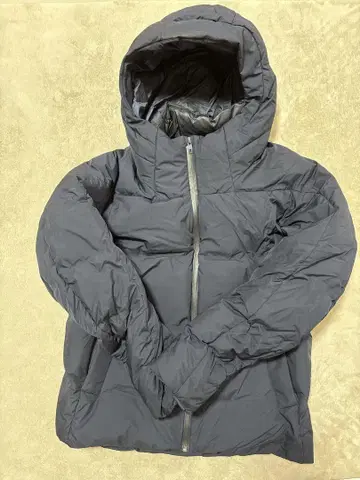 UNIQLO 다운 자켓 블랙