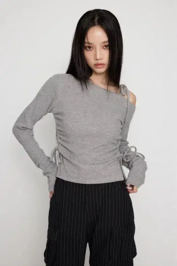 완판템 LAGUA GEM SIDE GATHER RIBBON 상의