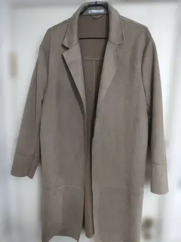 새상품급 ZARA 자라 고급 페이크 스웨이드 코트 XL 베이지