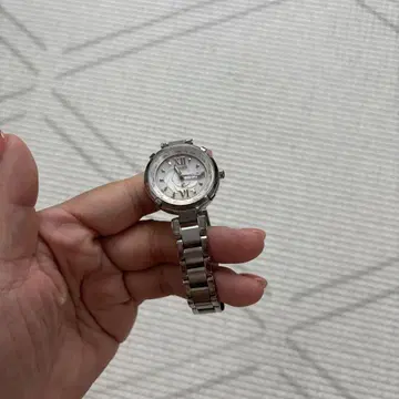 실버 스테인리스 스틸 아날로그 시계